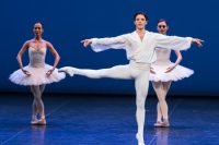 English National Ballet 70th ANNIVERSARY GALA_ London ColiseumEtudes; Erina Takahashi, Shiori KaseIsaac Hernández, Joseph CaleyJeffrey Cirio, Francesco Gabriele Frola, James Forbat,
