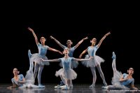 the-concert-Laurene-Levy-Camille-de-Bellefon-Heloise-Bourdon-Clara-Mousseigne-Claire-Gandolfi-et-Marine-Ganio
