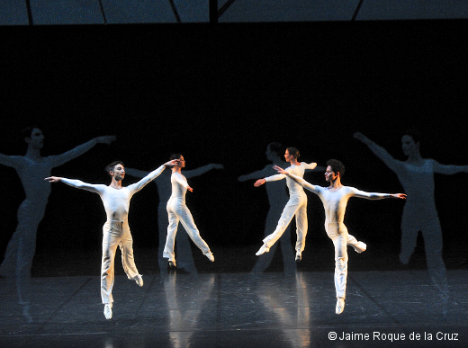 Dance de Lucinda Childs - Ballet de l'Opéra de Lyon