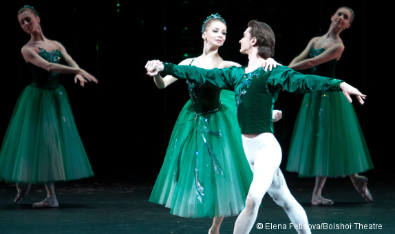 Journal de Russie – Émoi de Mai – Danses avec la plume – L'actualité de la  danse