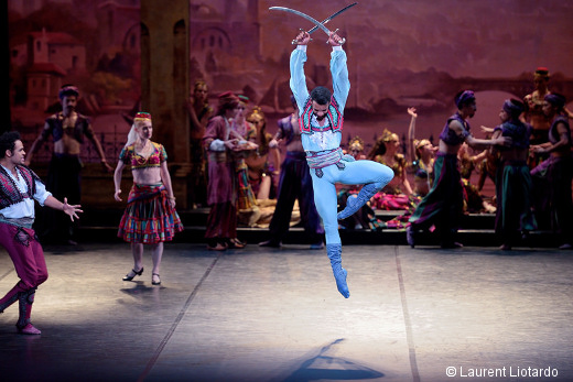 Le Corsaire - Osiel Gouneo