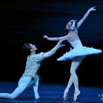 Le Lac des Cygnes par le Ballet National de Chine (Zhang Jian et Sheng Shidong)