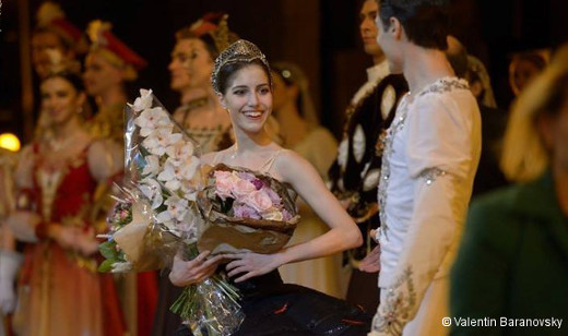 Héloïse Bourdon au Mariinsky pour danser Le Lac des cygnes 