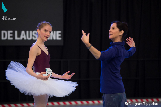 Cynthia Harvey, répétitrice des variations classiques au Prix de Lausanne 2016