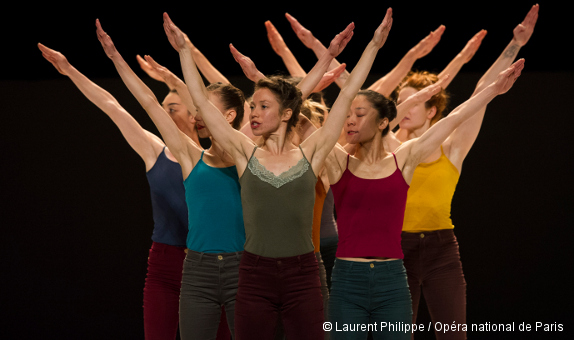 Three d'Ohad Naharin - Batsheva Dance Company